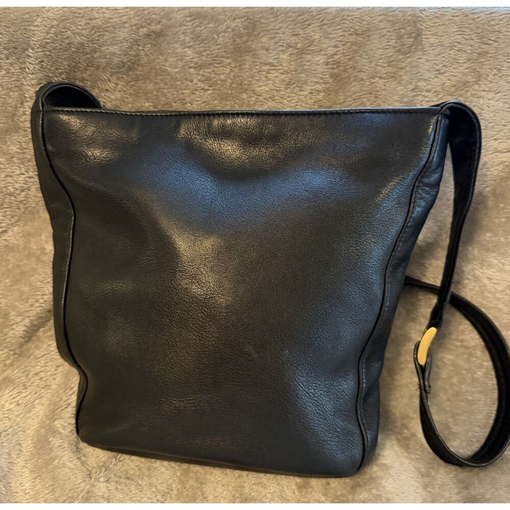 Tignanello Black Leather Purse Shoulder  bucket bag handbags